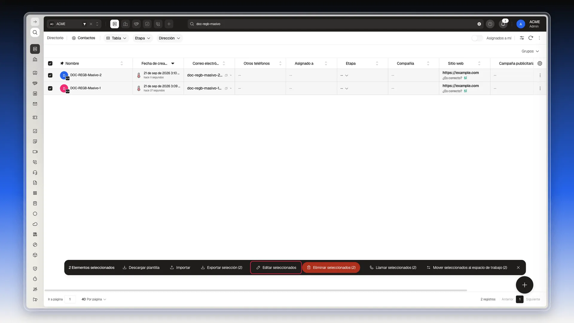 Dos contactos marcados y la barra de acciones masivas con Editar seleccionados