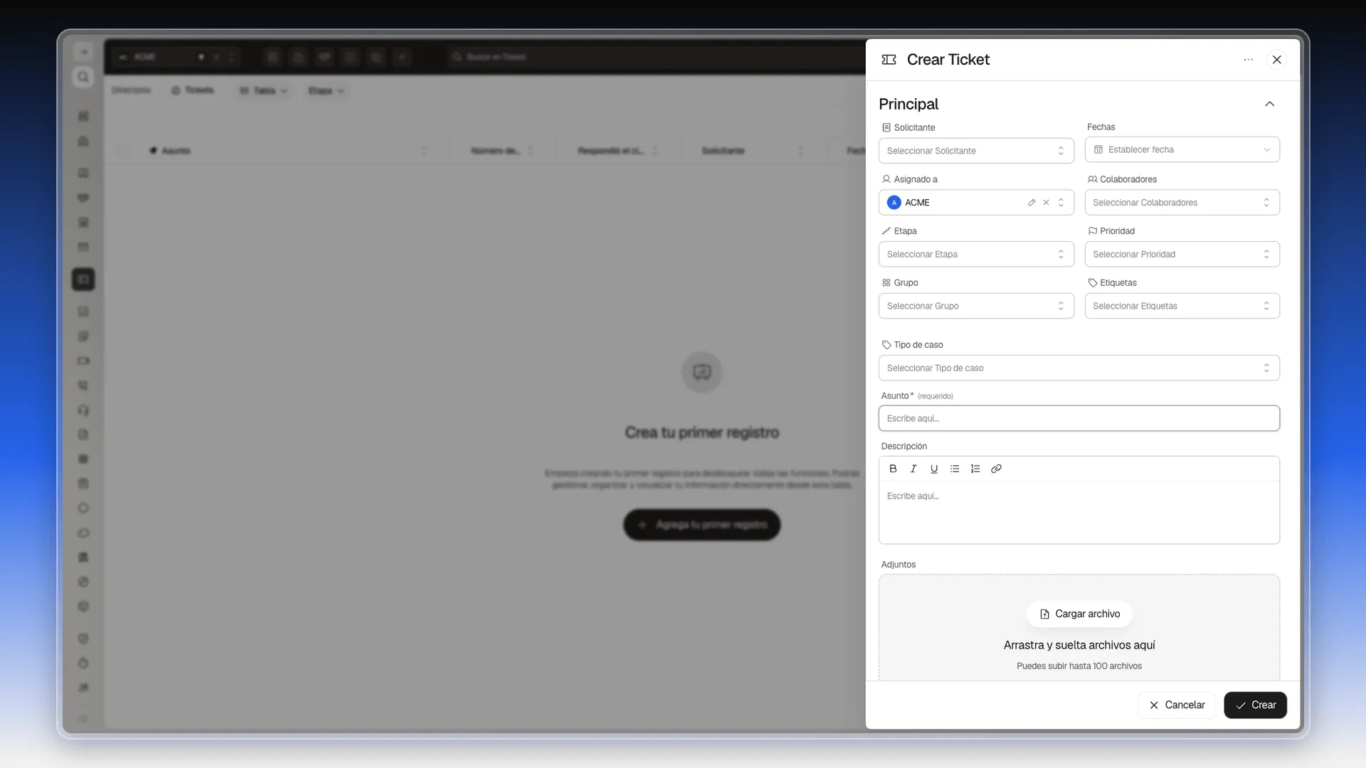 Panel Crear Ticket vacío, con los campos Solicitante, Fechas, Asignado a, Etapa, Prioridad, Tipo de caso, Asunto y Descripción