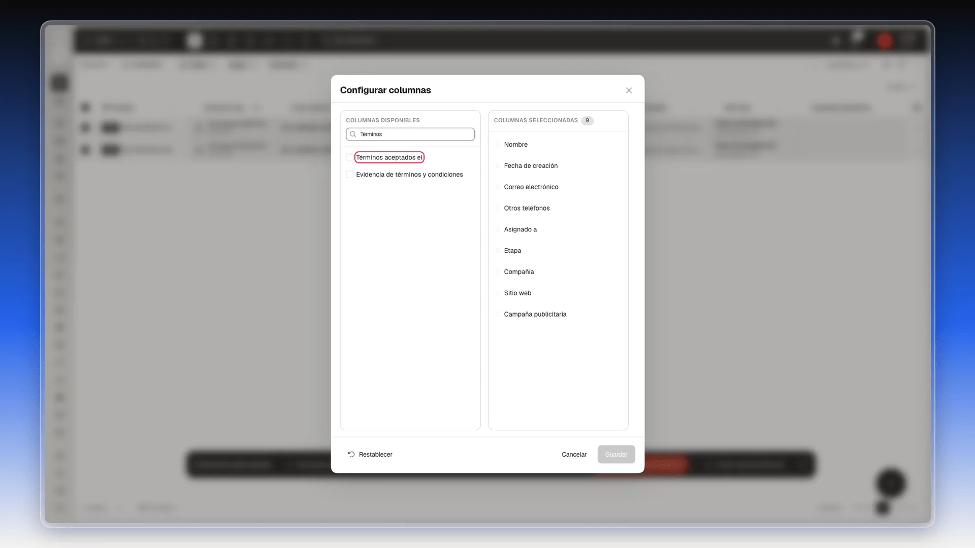 Panel Configurar columnas de Contactos con las propiedades Términos aceptados el y Evidencia de términos y condiciones