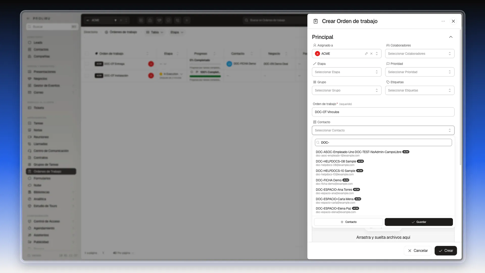 Desplegable de Contacto con el texto DOC- escrito y los contactos que coinciden