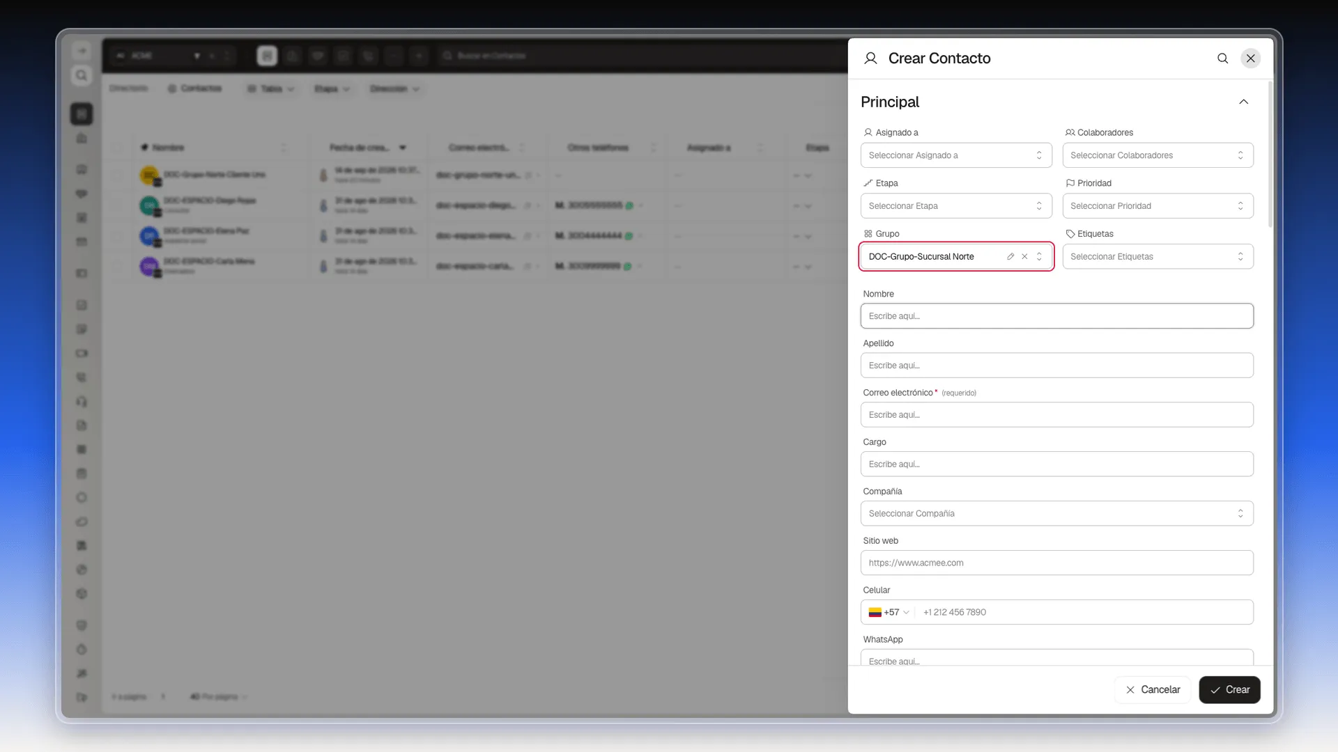 Panel Crear Contacto con el campo Grupo ya relleno con el grupo seleccionado