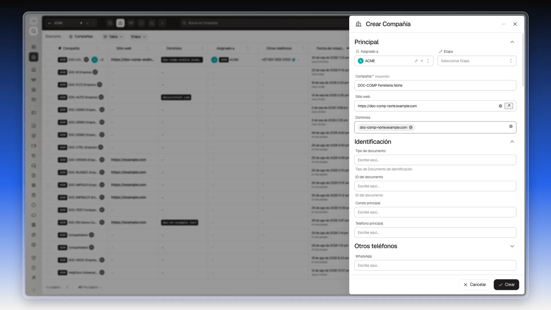 Panel Crear Compañía con el nombre, el sitio web y un dominio ya escritos