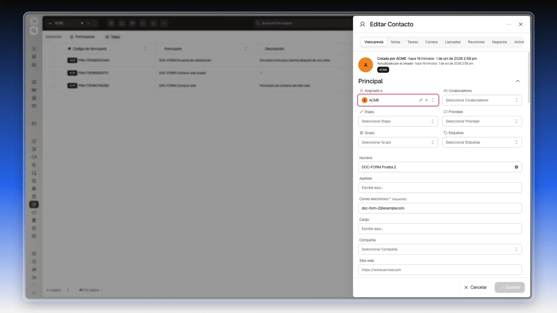 Ficha del contacto creado por el formulario con Asignado a resaltado