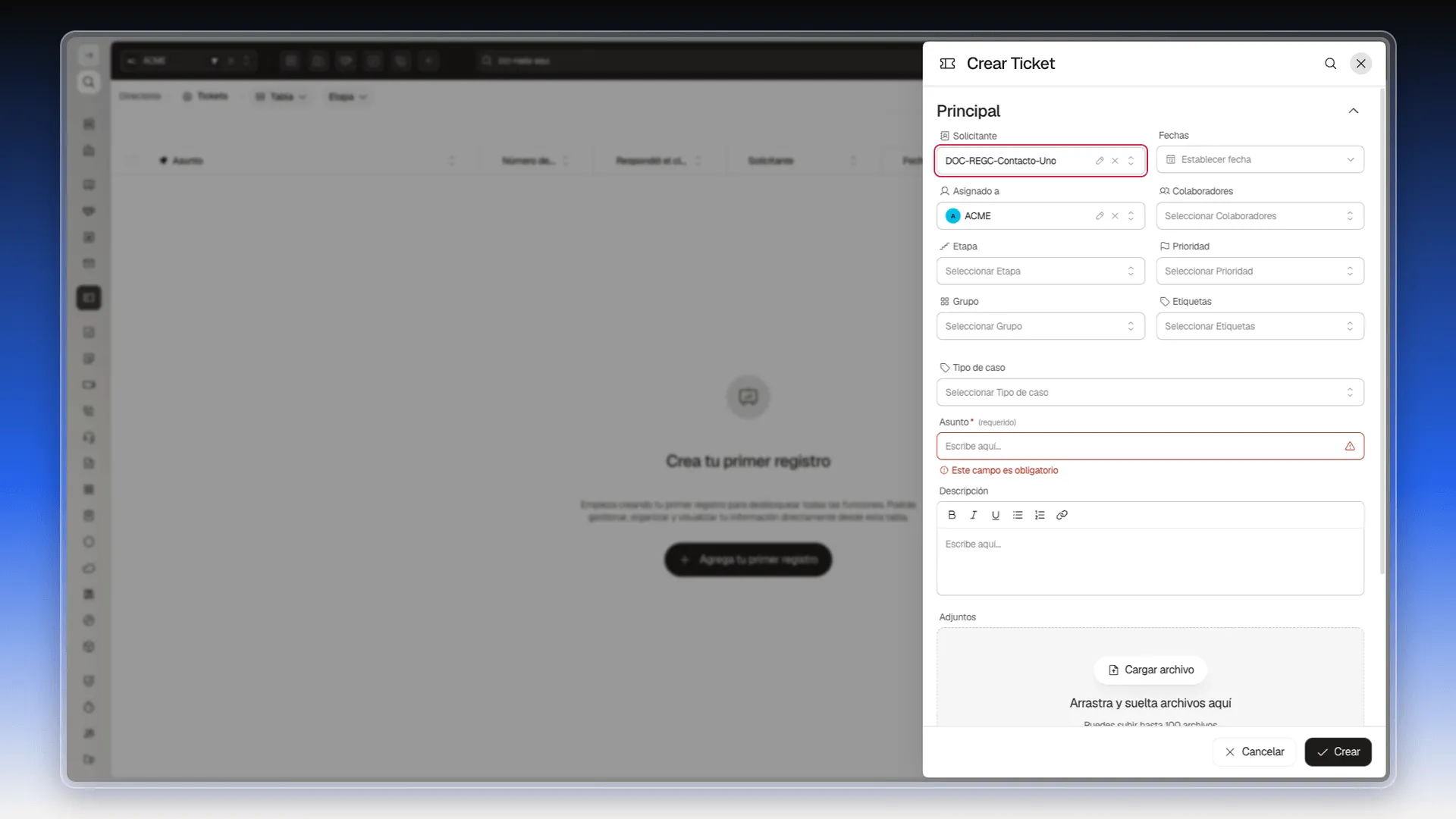 Formulario Crear Ticket con el campo Solicitante de la sección Principal completado con DOC-REGC-Contacto, resaltado
