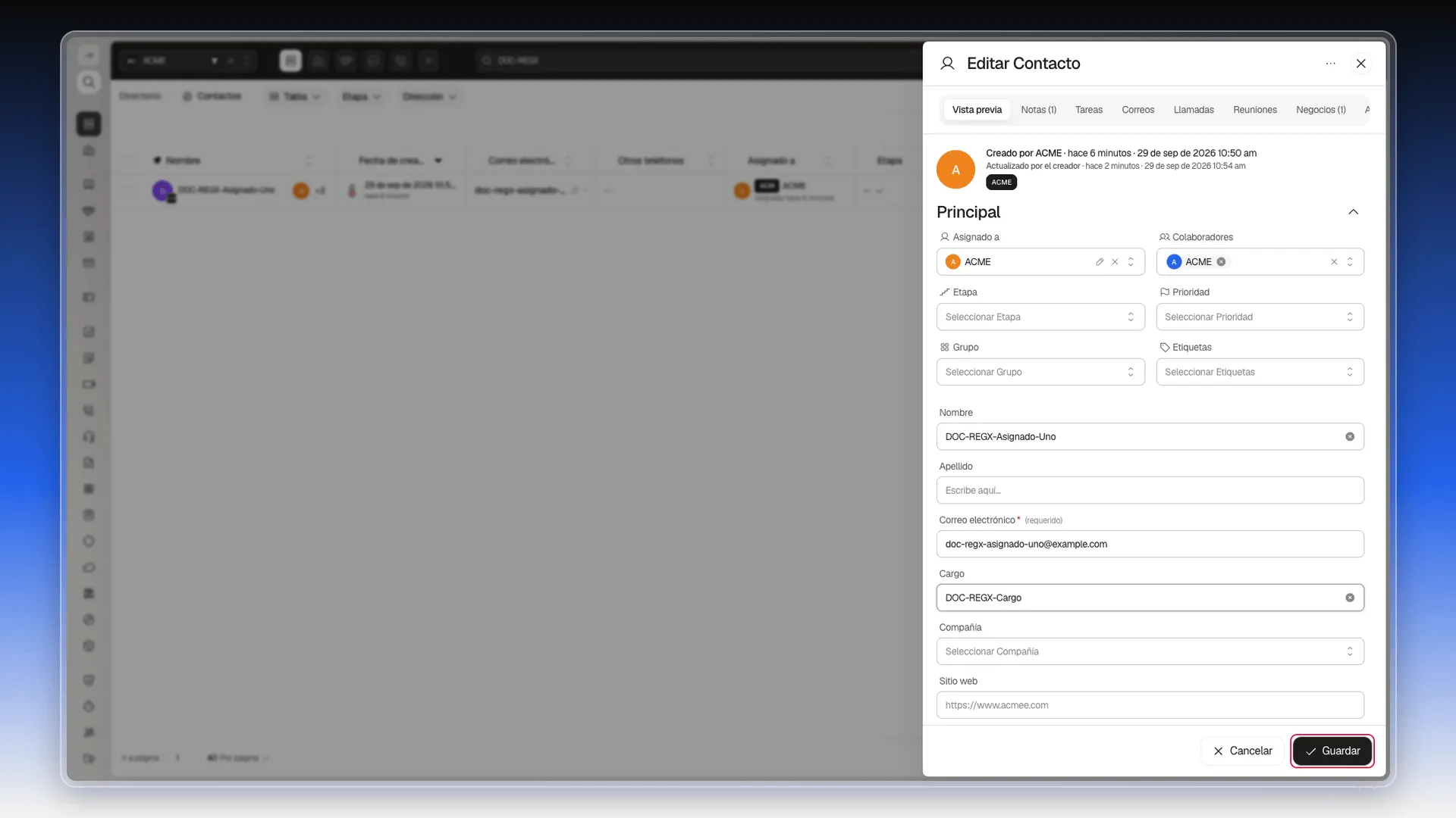 Formulario Editar Contacto con el campo Cargo cambiado y el botón Guardar, ya activo, resaltado